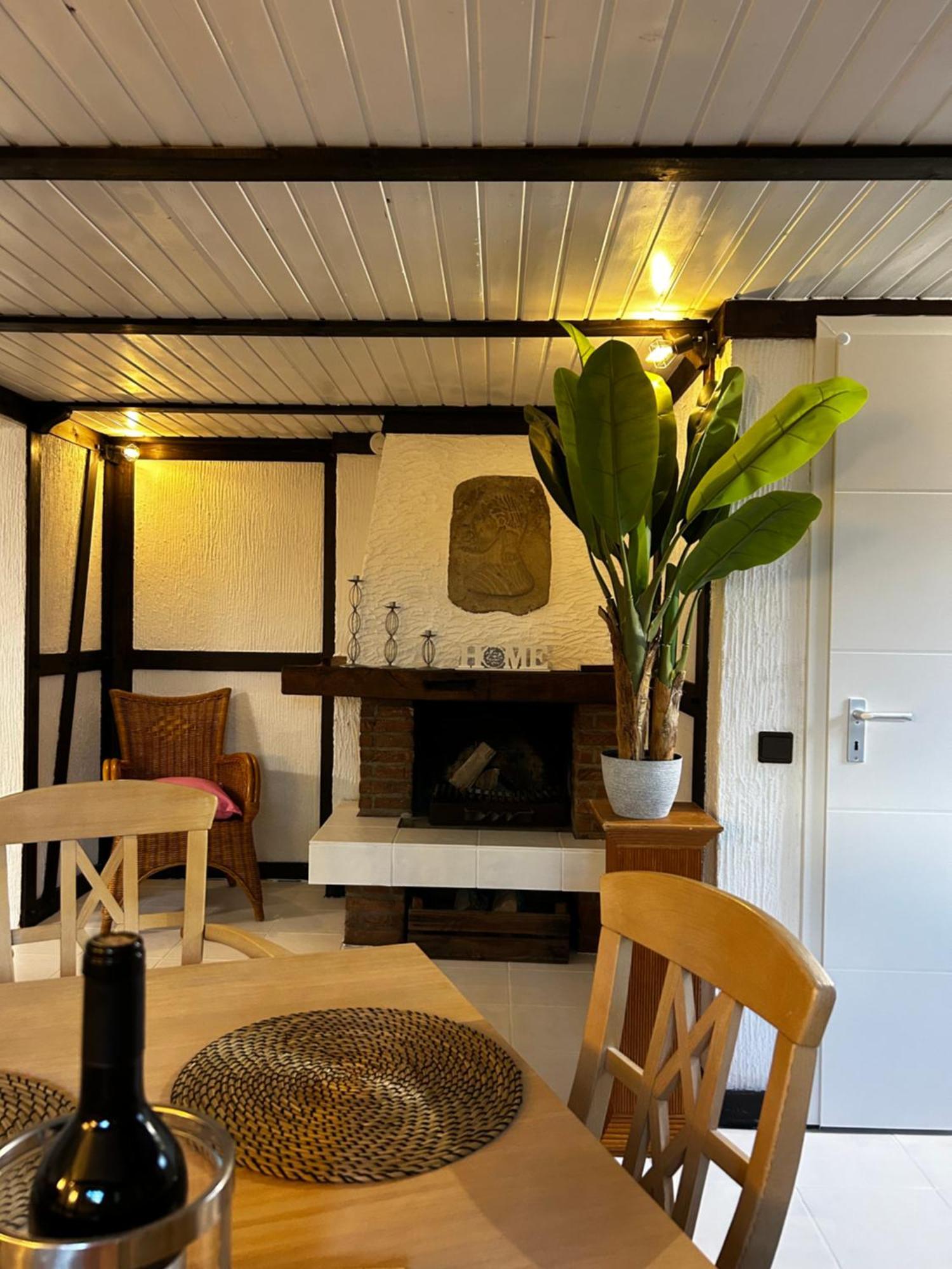 Guidos Place Souterrain Apartment Weissenthurm Екстериор снимка