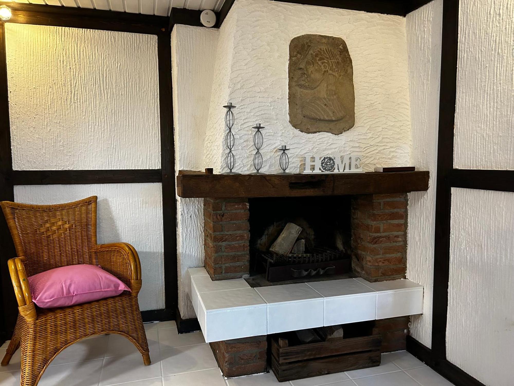 Guidos Place Souterrain Apartment Weissenthurm Екстериор снимка